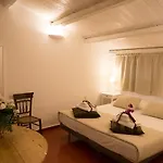 Bed & Breakfast Yhomisus 3*