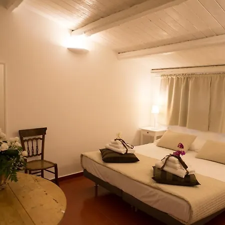 Bed & Breakfast Yhomisus 3*