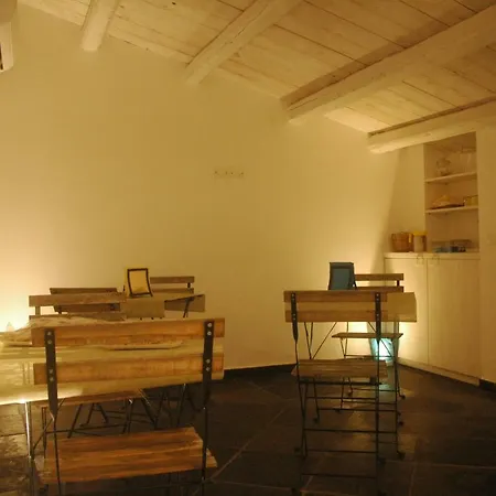 Bed & Breakfast Yhomisus 3*