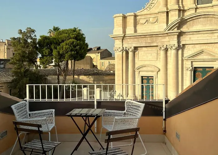 Yhomisus Bed & Breakfast Comiso