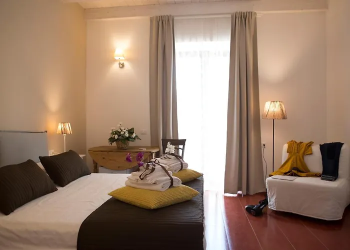 Yhomisus Bed and Breakfast 3*