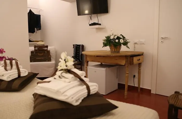 Bed & Breakfast Yhomisus 3*